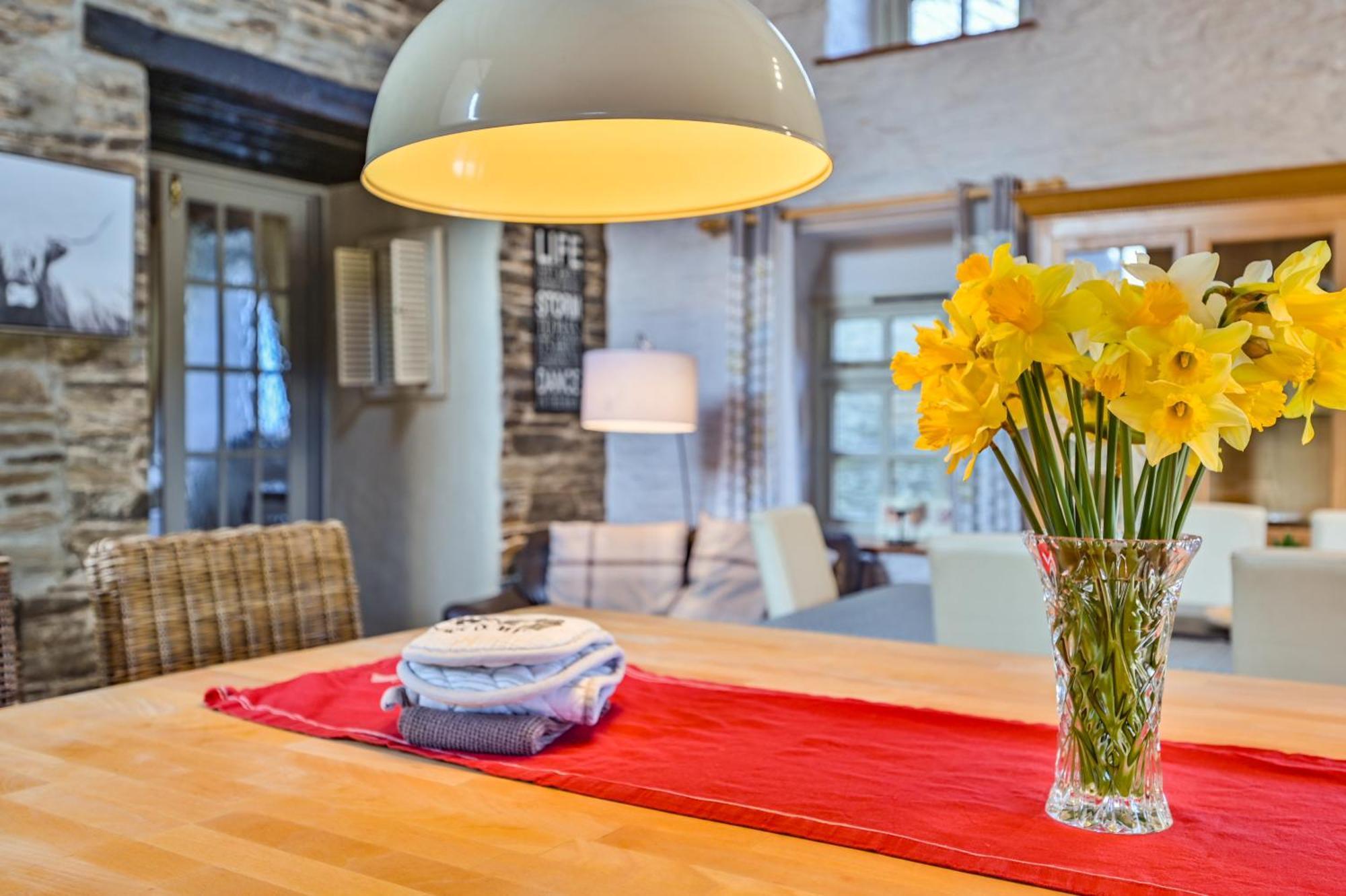 Polean Farm Cottages - With Free Animal Feeding And Pony Rides And Free Access To A Nearby Pool Looe Exterior foto