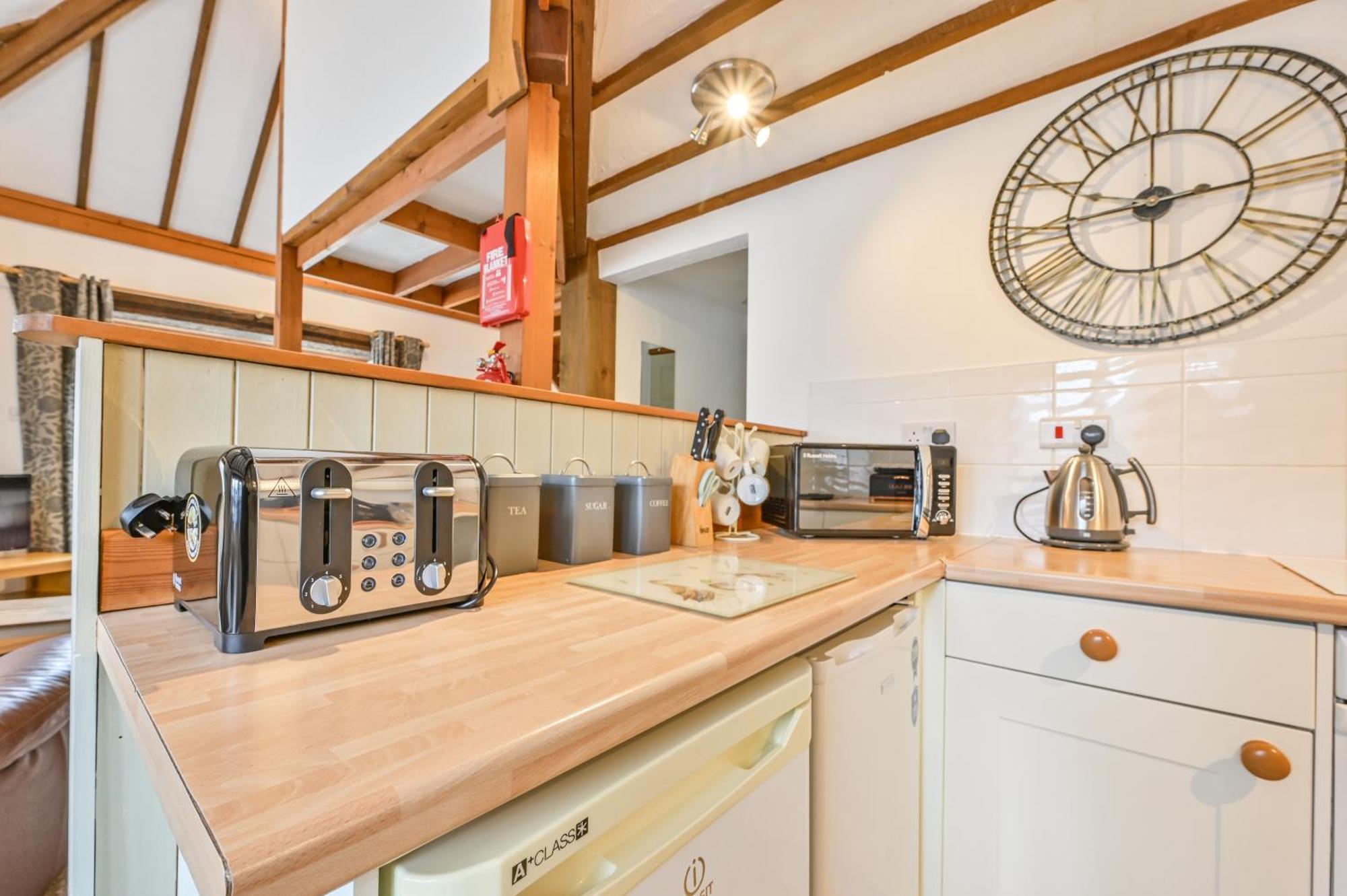 Polean Farm Cottages - With Free Animal Feeding And Pony Rides And Free Access To A Nearby Pool Looe Quarto foto