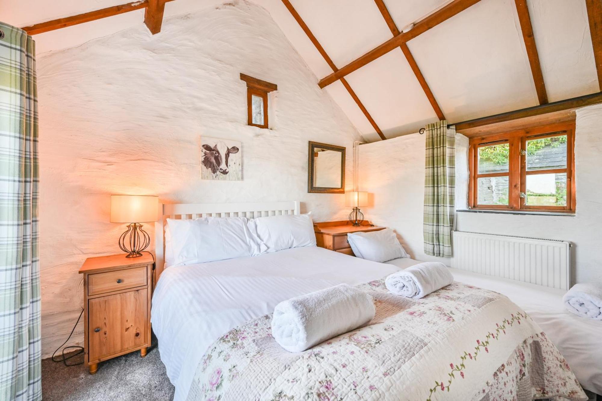 Polean Farm Cottages - With Free Animal Feeding And Pony Rides And Free Access To A Nearby Pool Looe Quarto foto