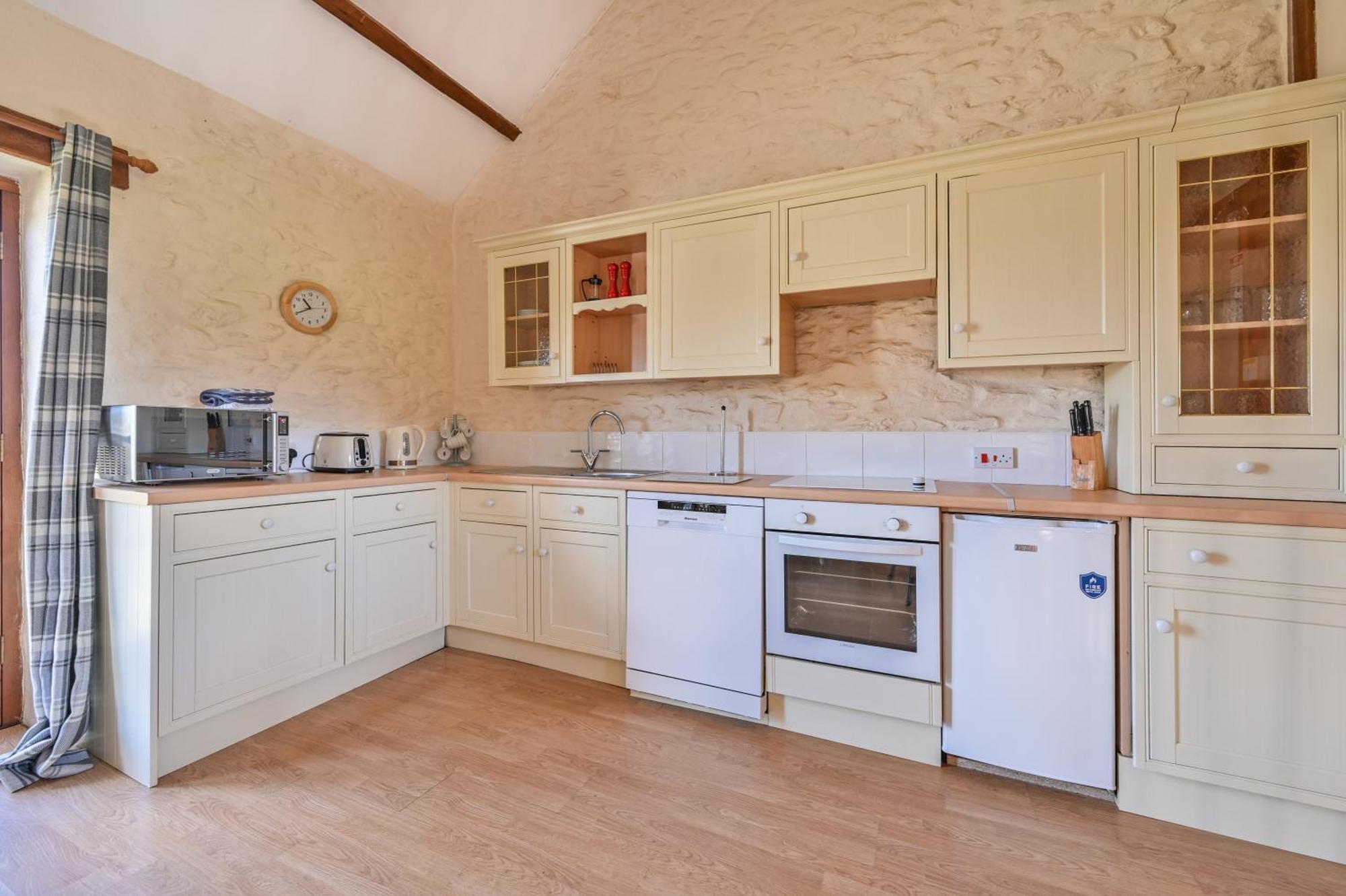 Polean Farm Cottages - With Free Animal Feeding And Pony Rides And Free Access To A Nearby Pool Looe Quarto foto