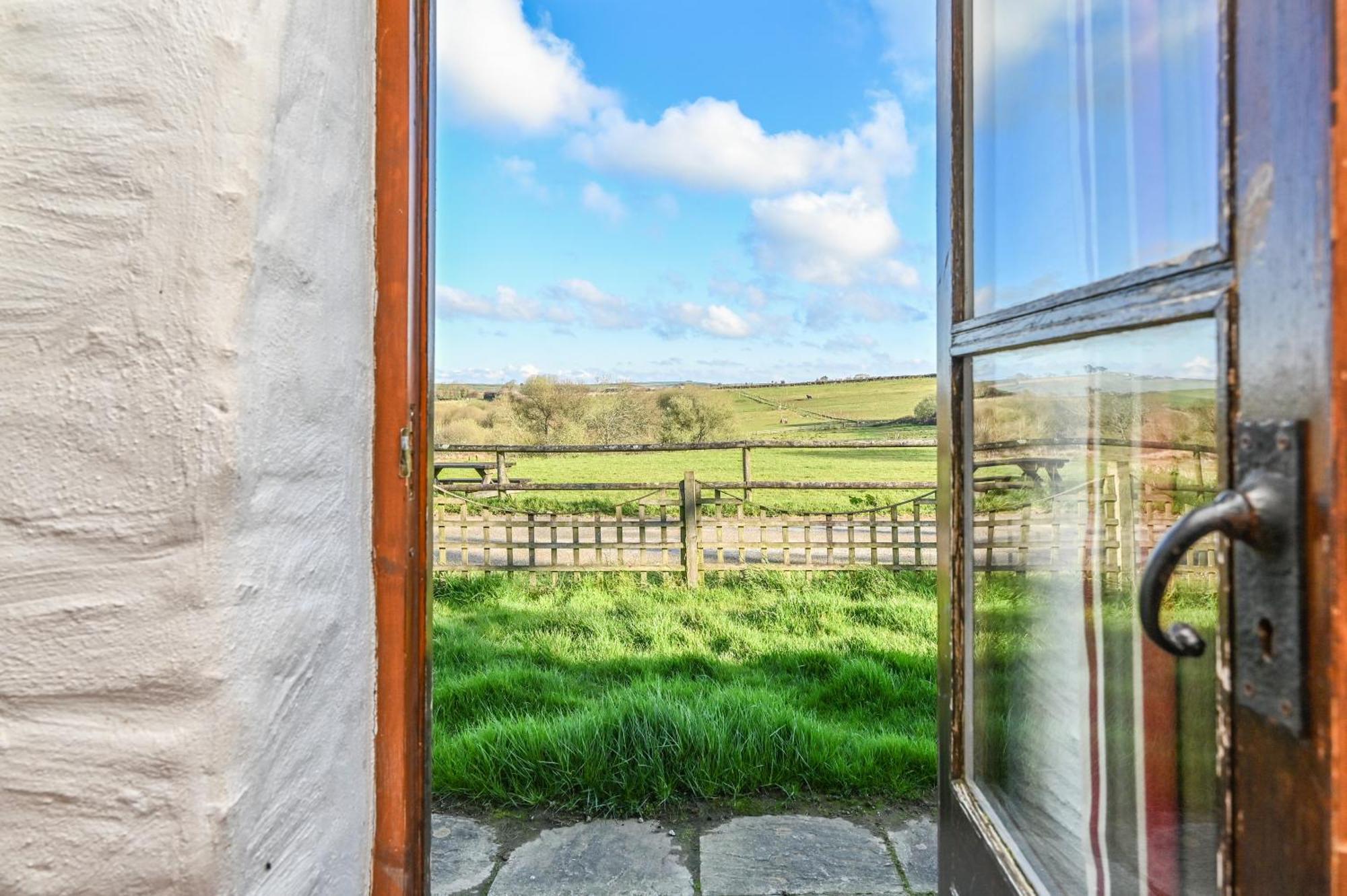 Polean Farm Cottages - With Free Animal Feeding And Pony Rides And Free Access To A Nearby Pool Looe Quarto foto